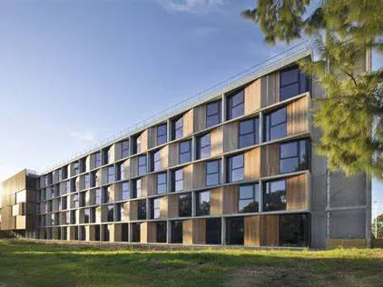 Zergatik aukeratu altzairuzko egiturako ikasleen logela?