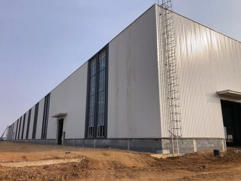 Aurrefabrikatutako altzairu biltegia