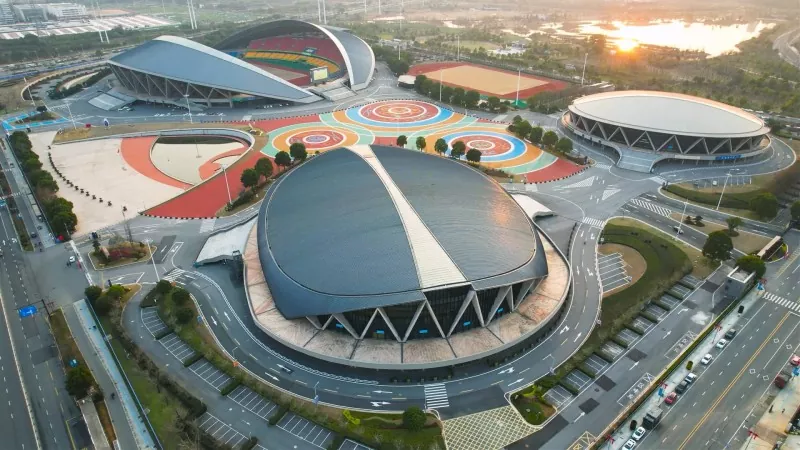 Nazioarteko Estadioaren Altzairu Eraikuntza ezaguna
